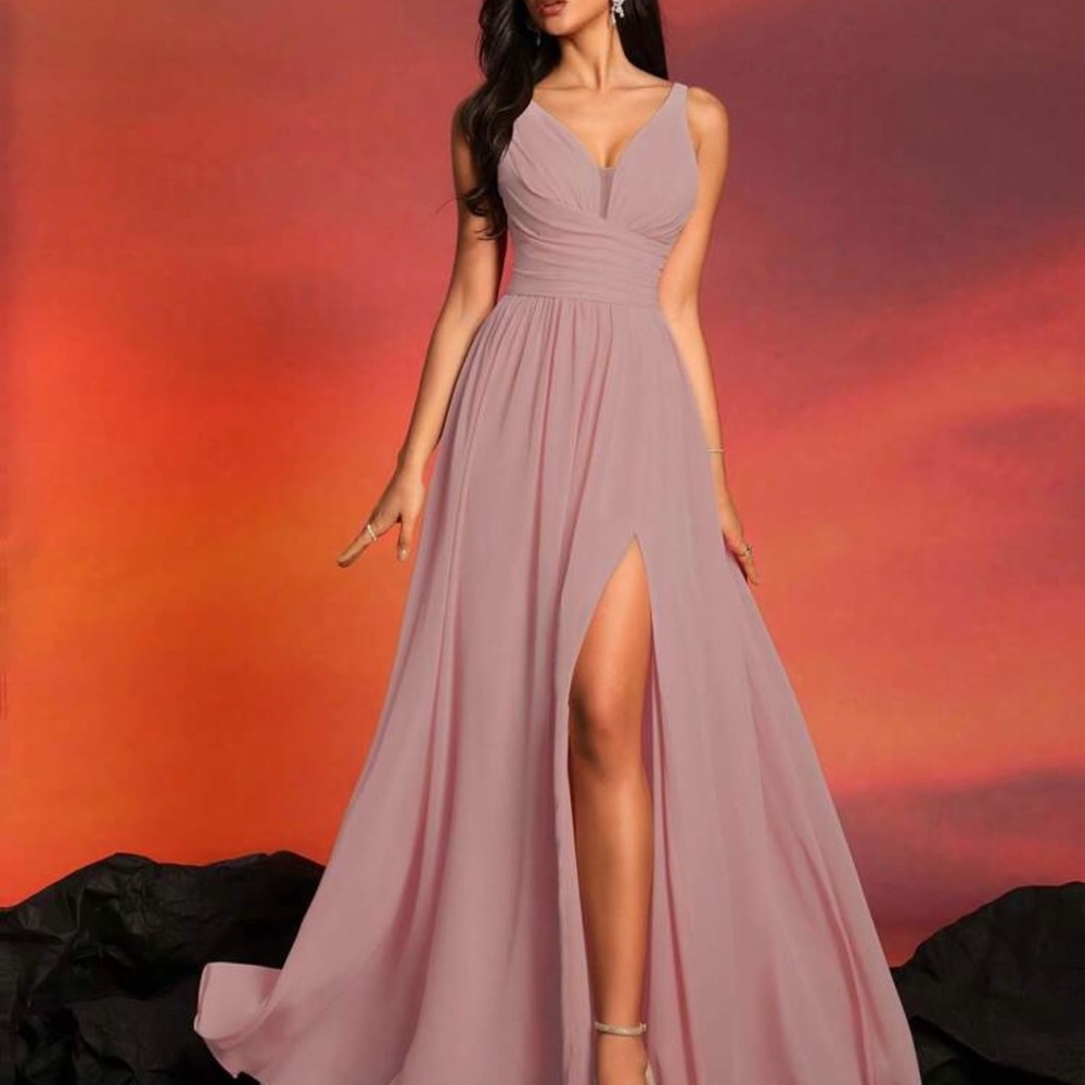 Chic Mauve Maxi Dress